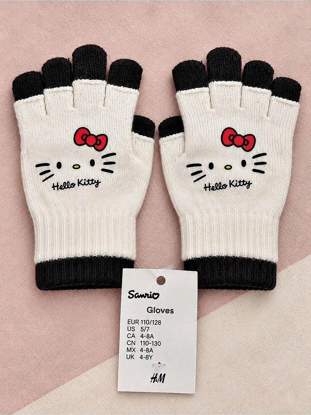 NWT H&M Hello Kitty Fingerless Kids Gloves in White & Black